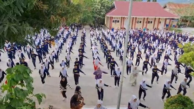 harga seragam SMA 6 Palu