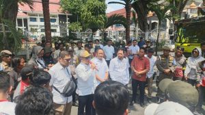 Buruh Transportasi Kontainer