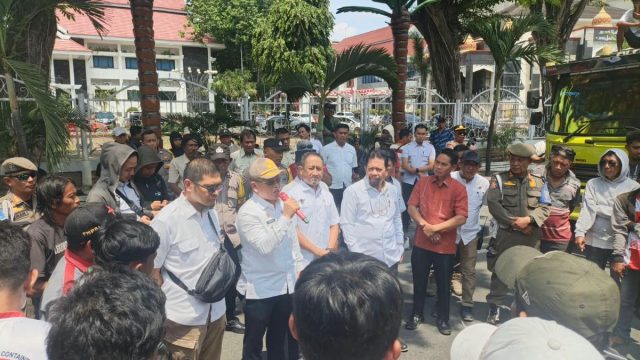 Buruh Transportasi Kontainer